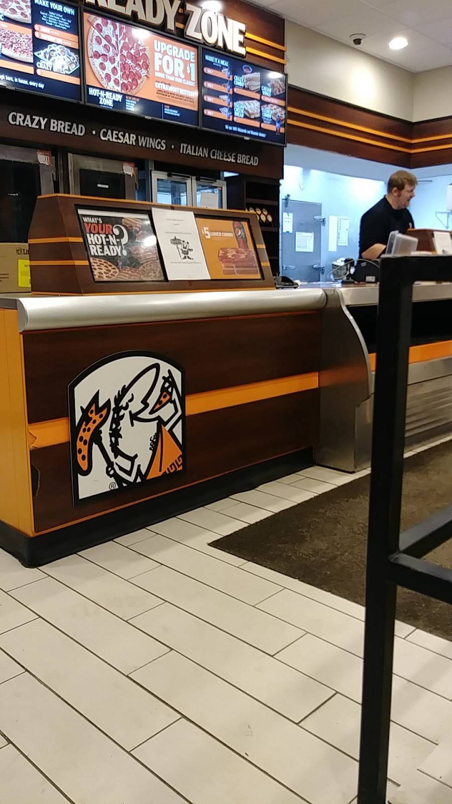 Little Caesars Pizza | meal takeaway | 105 N Hinde St, Washington Court House, OH 43160, USA | 7403337144 OR +1 740-333-7144