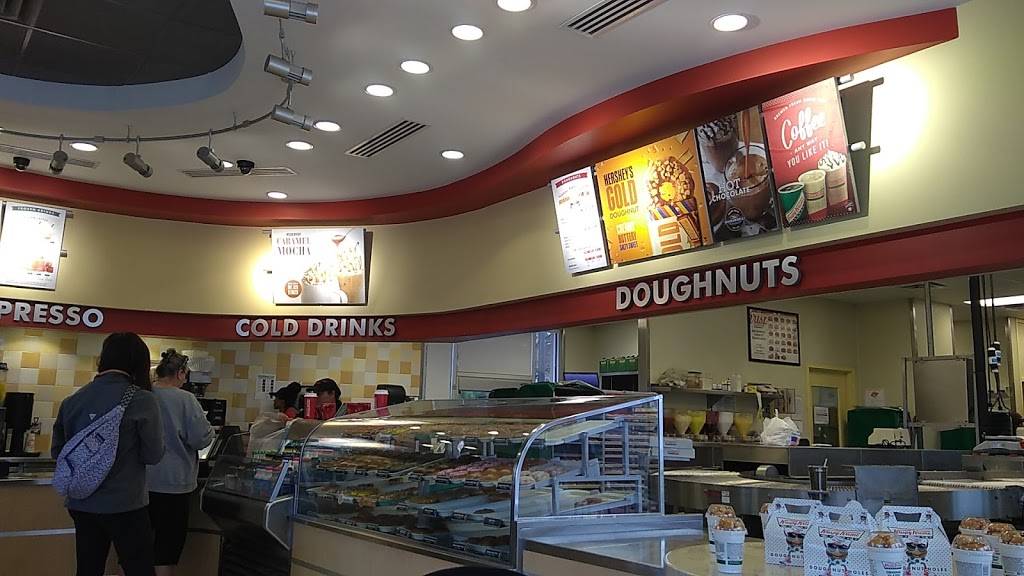 Krispy Kreme | bakery | 12648 Jefferson Ave, Newport News, VA 23602, USA | 7578750260 OR +1 757-875-0260