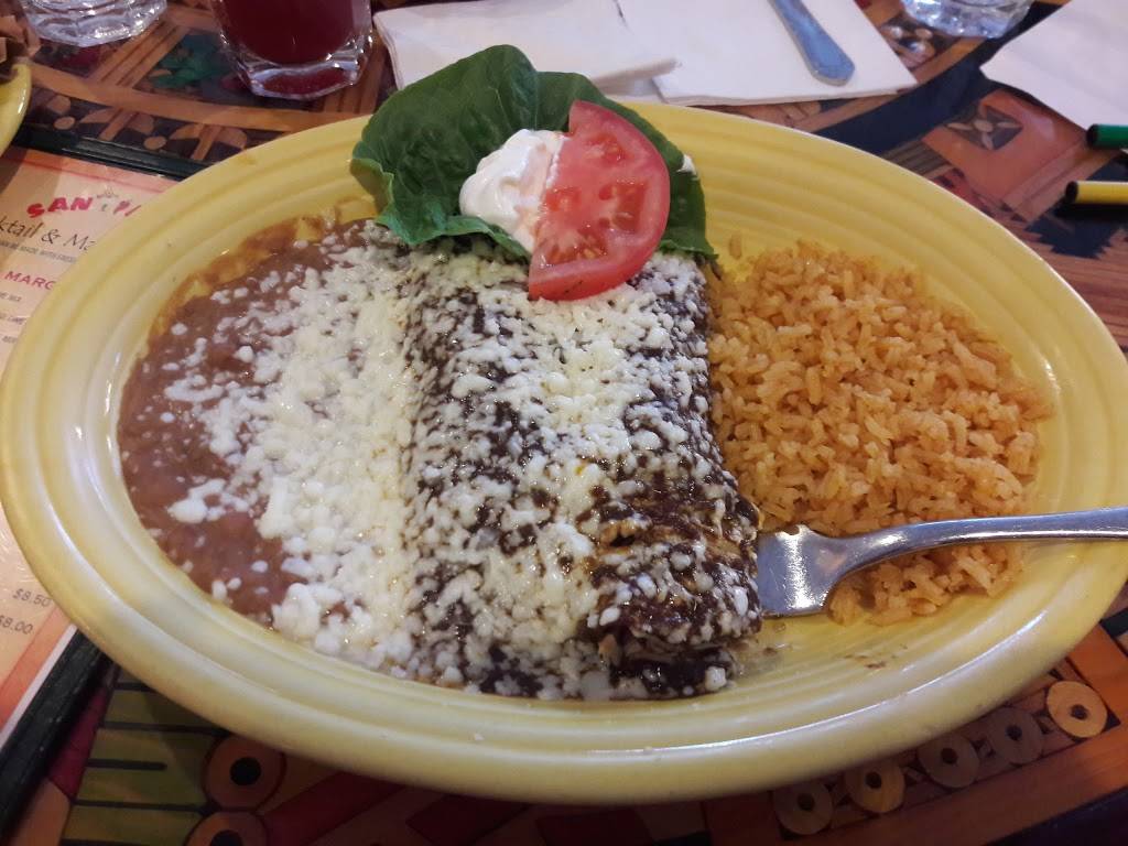 Santiagos Mexican Restaurant | restaurant | 24 Calendar Avenue, La Grange, IL 60525, USA | 7083540700 OR +1 708-354-0700