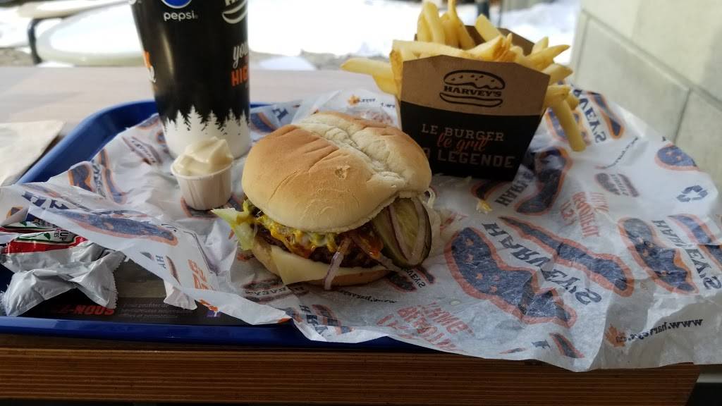 Harveys | restaurant | 1095 Boulevard Wilfrid-Hamel, Québec, QC G1M 2R7, Canada | 4186837313 OR +1 418-683-7313