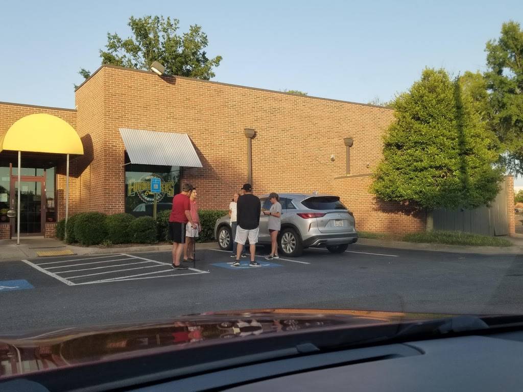 Fuddruckers | restaurant | 6360 North Point Pkwy, Alpharetta, GA 30022, USA | 7704753338 OR +1 770-475-3338