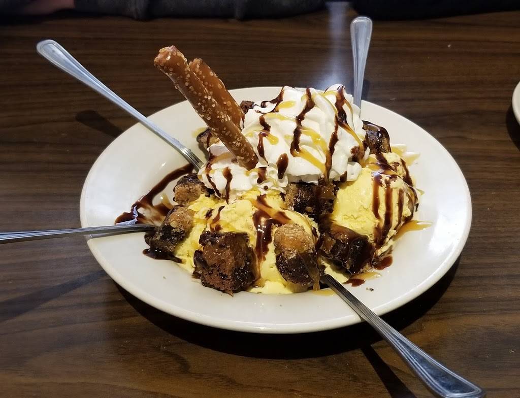 Smokehouse 52 BBQ - Chelsea | restaurant | 125 S Main St, Chelsea, MI 48118, USA | 7345622565 OR +1 734-562-2565