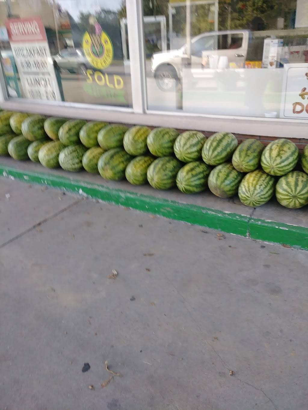 Jamestown Grocery & Station | restaurant | 2703 4th Ave, Conway, SC 29527, USA | 8432484579 OR +1 843-248-4579