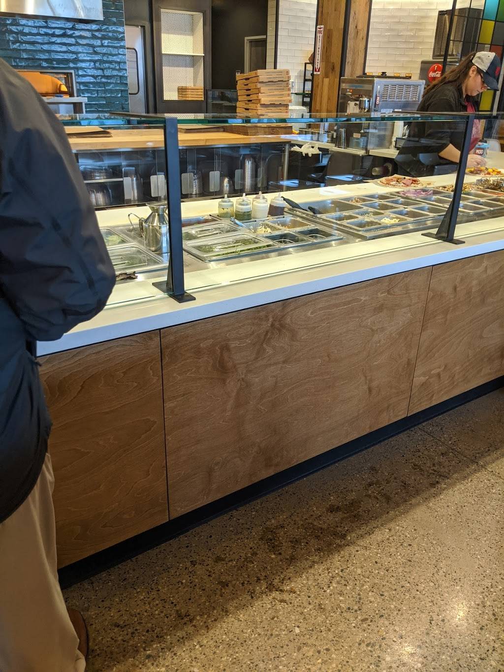 MOD Pizza | restaurant | 3565 28th St SE, Grand Rapids, MI 49512, USA | 6168277235 OR +1 616-827-7235