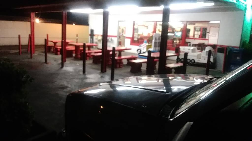 Tacos La Villa | restaurant | 1523 E California Ave, Bakersfield, CA 93307, USA | 6613279370 OR +1 661-327-9370