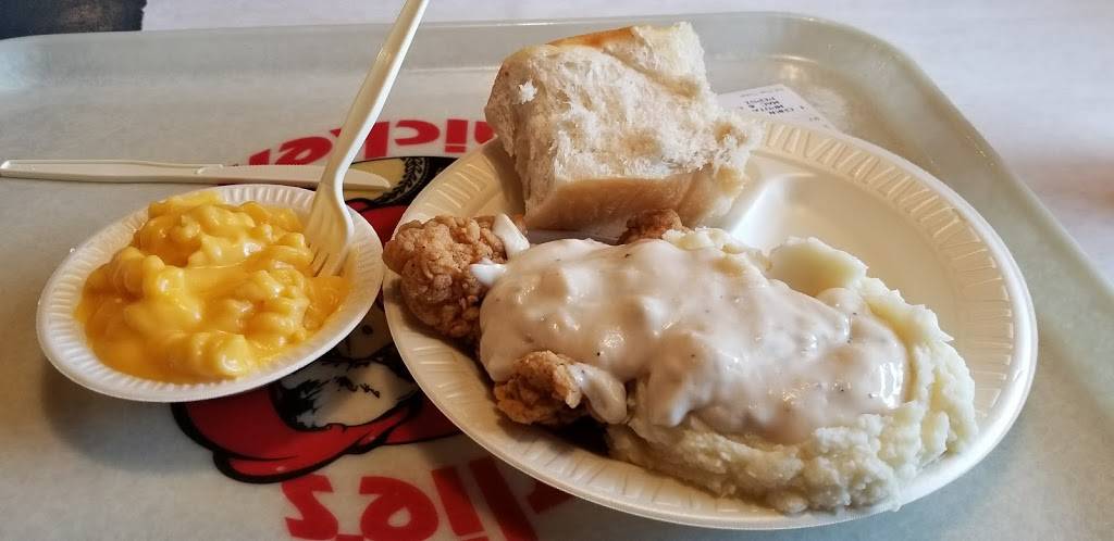 Charlies Fried Chicken | restaurant | 2400 N Main St, Miami, OK 74354, USA | 9185428210 OR +1 918-542-8210