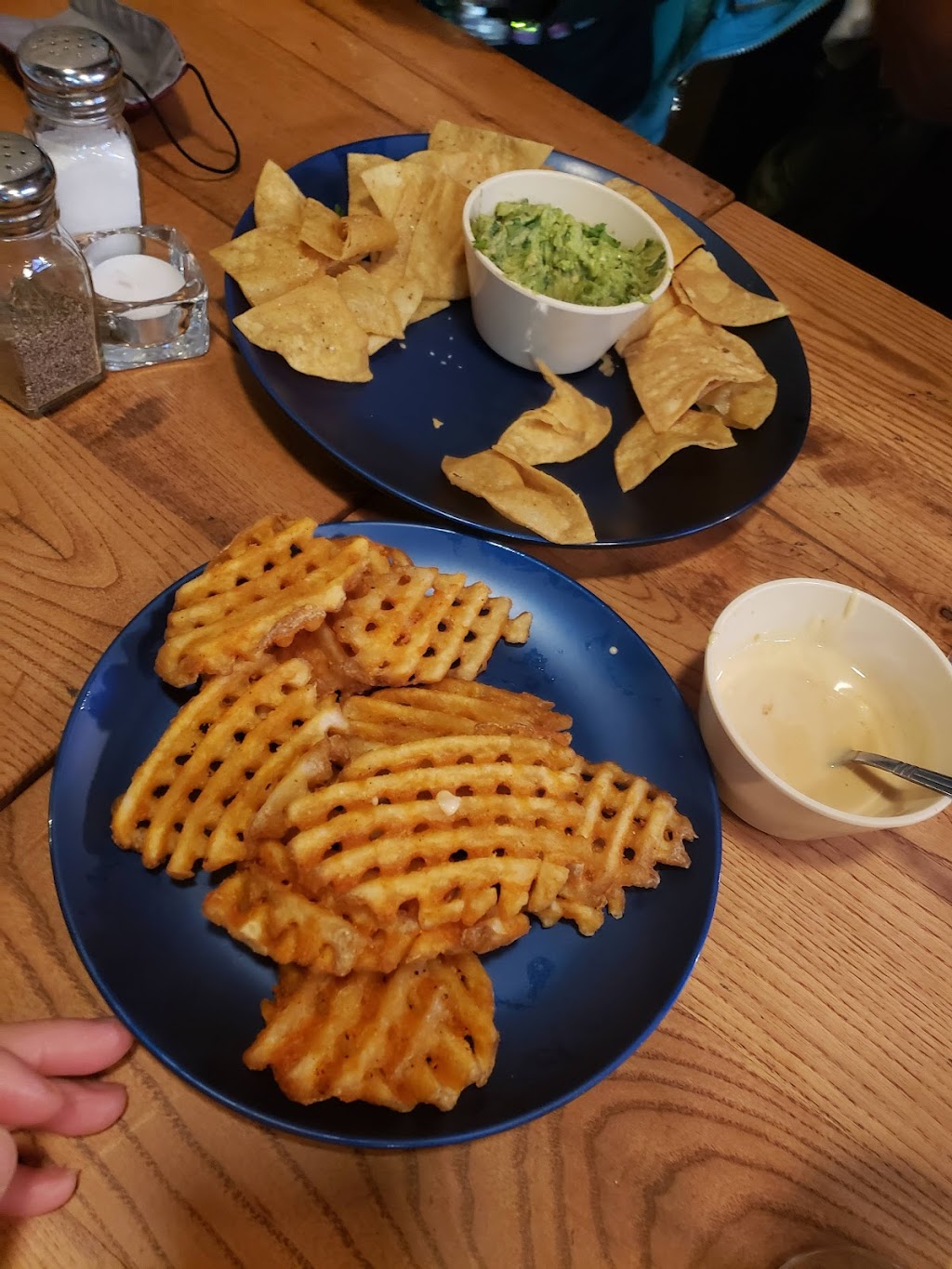 Aztec Daves Cantina | meal takeaway | 1143 N California Ave, Chicago, IL 60622, USA | 7737998644 OR +1 773-799-8644