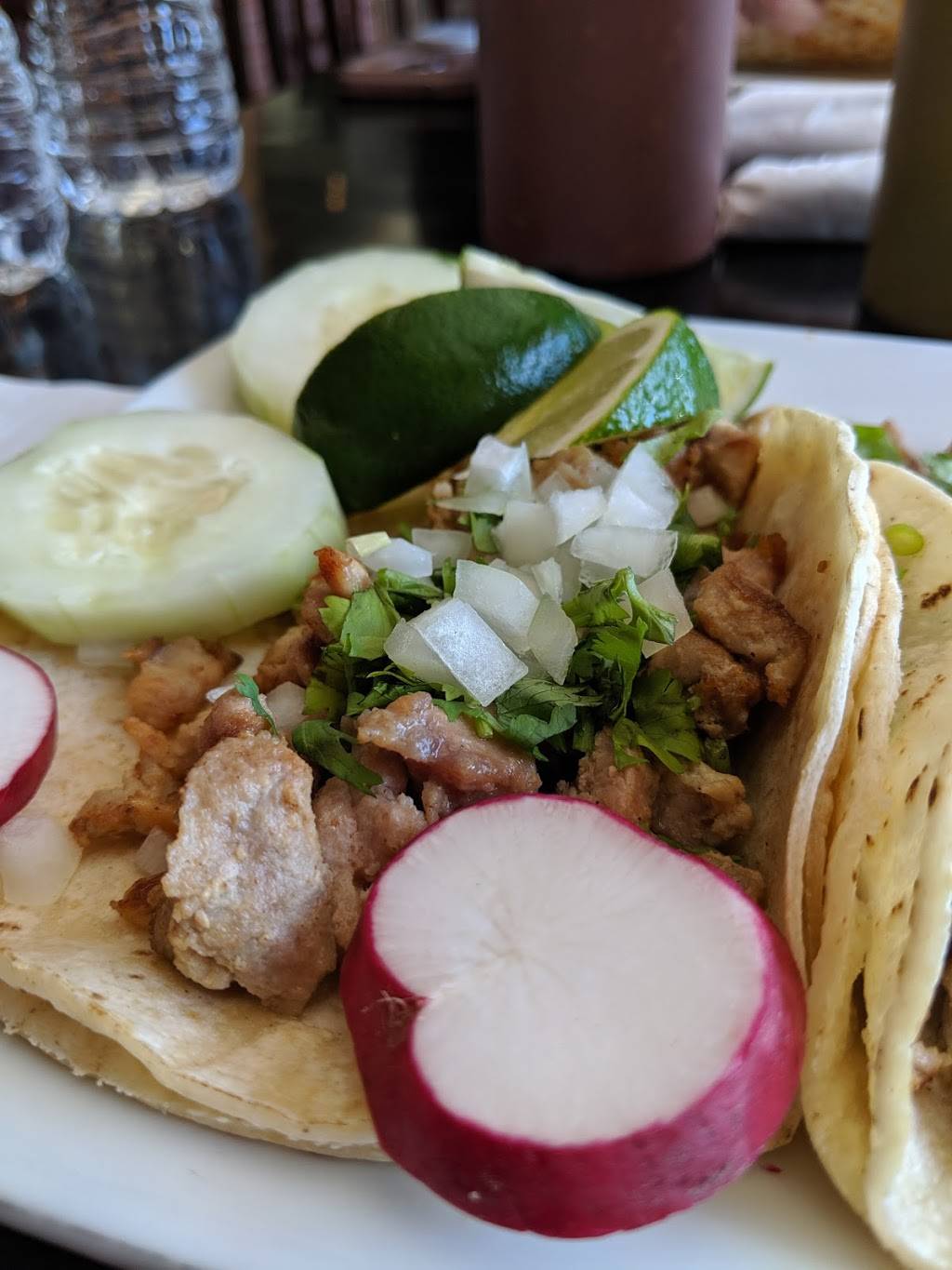 El Taco Guapo Restaurant | restaurant | 443 River St, Haverhill, MA 01832, USA | 9782419170 OR +1 978-241-9170