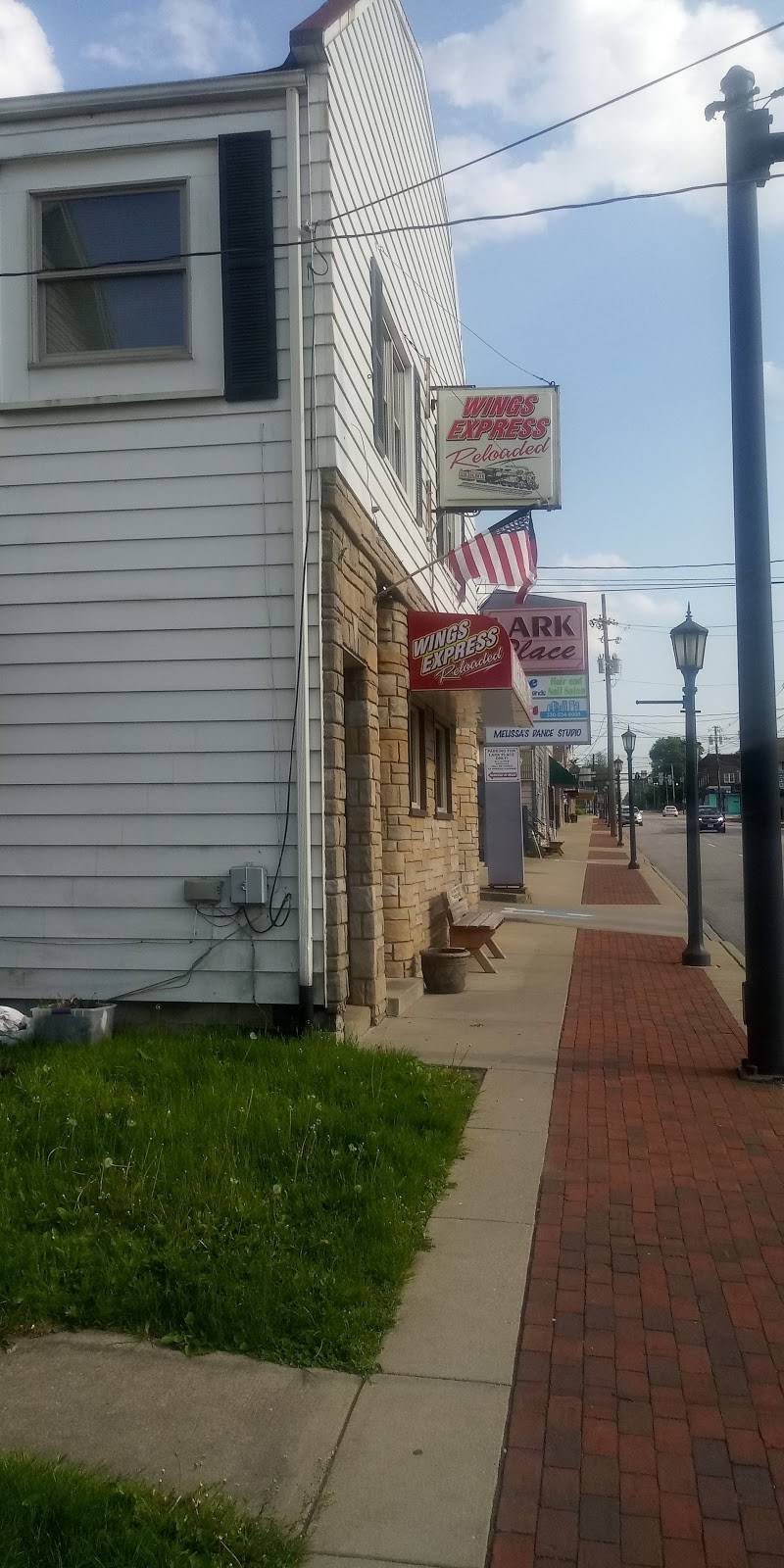 Wings Express Reloaded | restaurant | 119 N Main St, Hubbard, OH 44425, USA | 3305348011 OR +1 330-534-8011