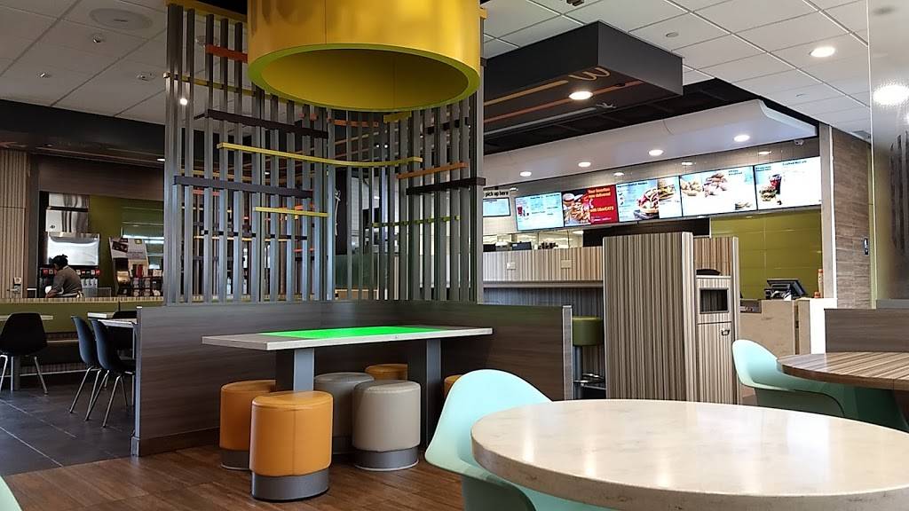 McDonalds | cafe | 15251 E 104th Ave, Commerce City, CO 80022, USA | 3032279939 OR +1 303-227-9939