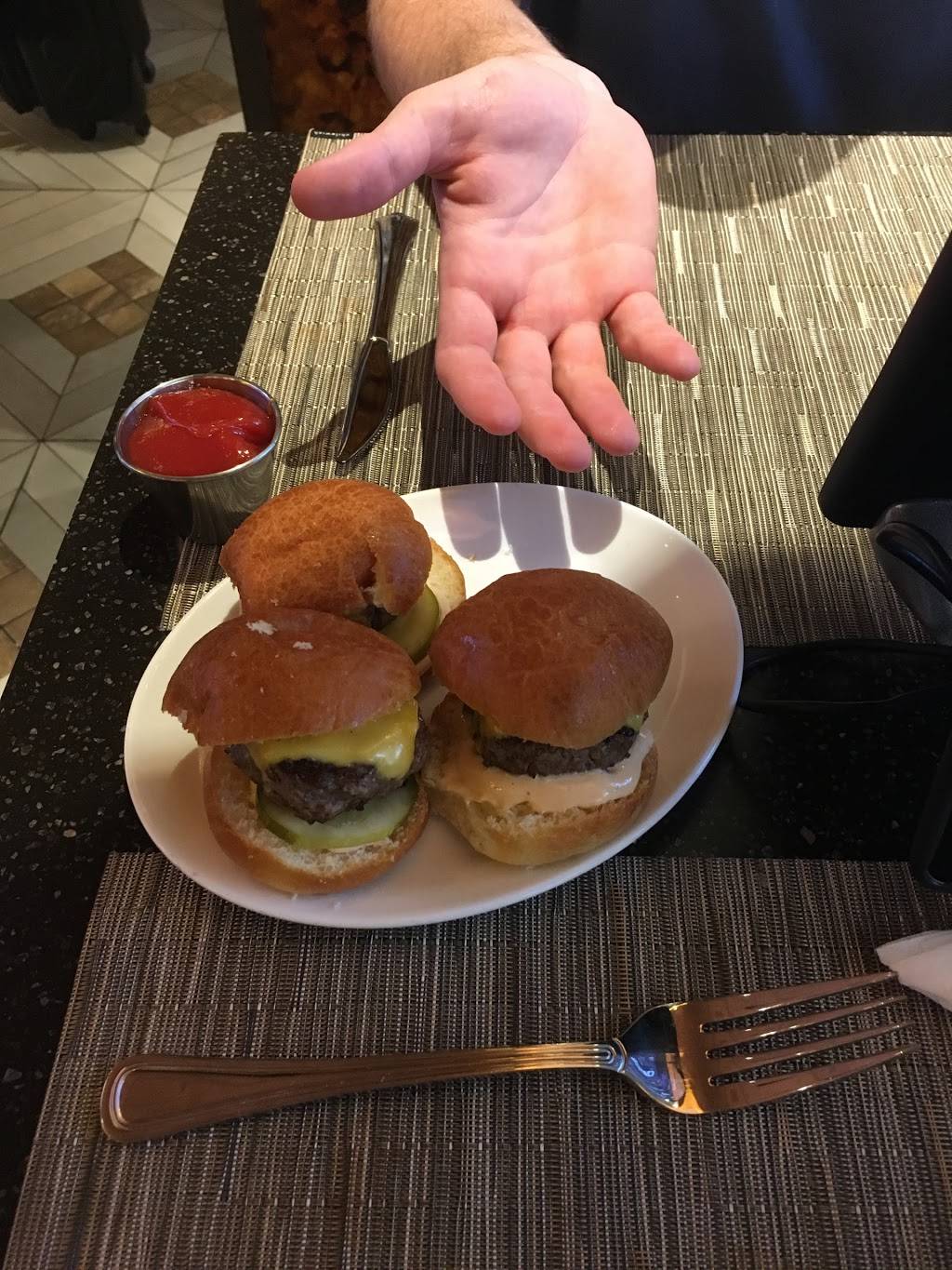 Vesper Tavern | restaurant | Terminal C, Newark, NJ 07114, USA | 8665083558 OR +1 866-508-3558