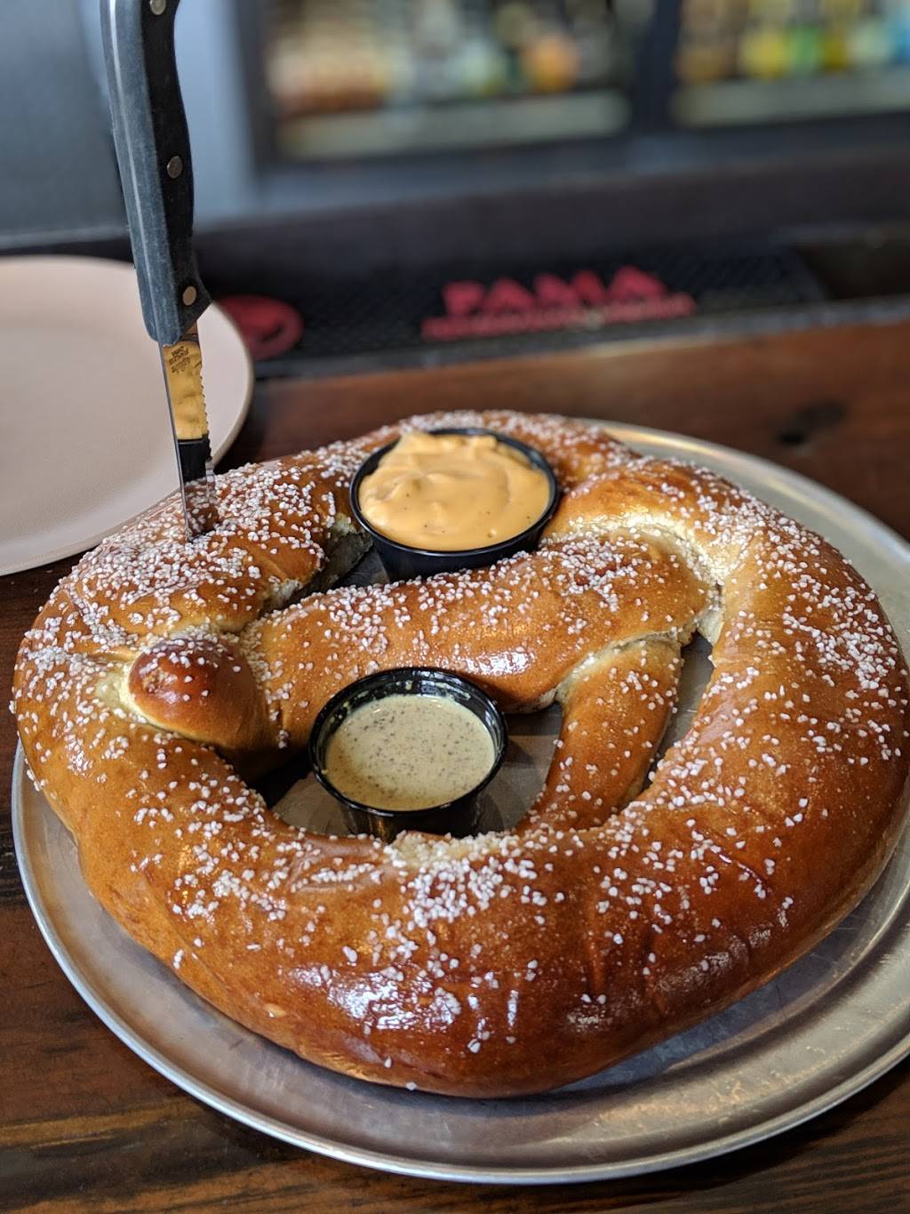 Beerhead Bar & Eatery - Novi | restaurant | 44375 West 12 Mile Road Suit G157, Novi, MI 48377, USA | 2485133327 OR +1 248-513-3327