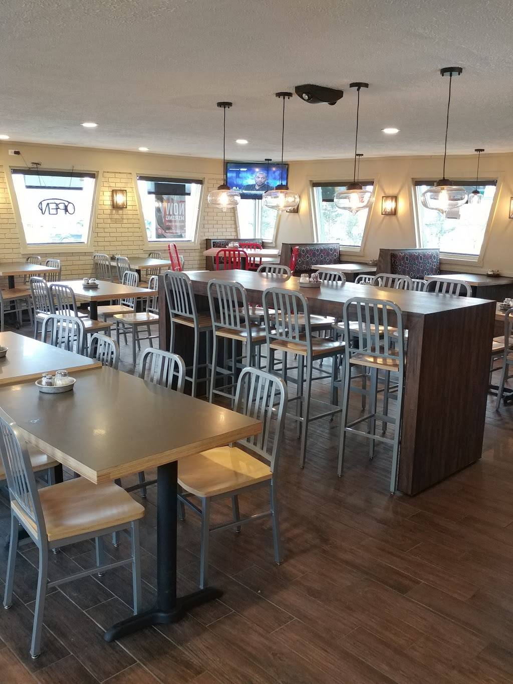 Pizza Hut | meal takeaway | 8300 Grand River Ave, Brighton, MI 48114, USA | 8102277788 OR +1 810-227-7788