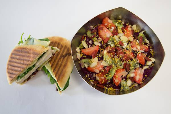 Vitality Bowls | restaurant | 19511 Center Ridge Rd, Rocky River, OH 44116, USA | 2167126999 OR +1 216-712-6999