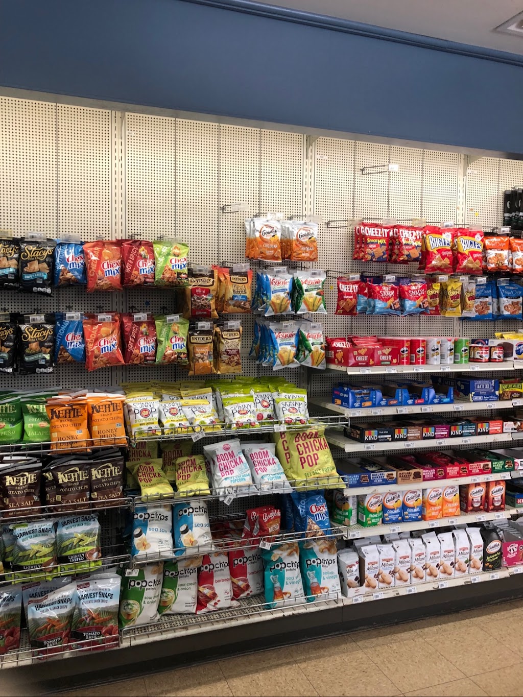 North Campus Shop | restaurant | 295 Charles E Young Dr N, Los Angeles, CA 90095, USA | 3102060751 OR +1 310-206-0751