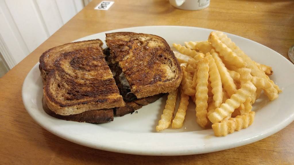 Jefferson Fountain | restaurant | 22 N Jefferson Cir, Oak Ridge, TN 37830, USA | 8654821141 OR +1 865-482-1141