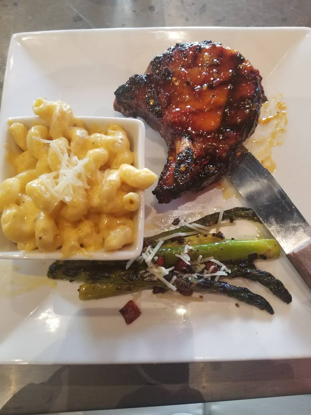 The Office Sports Bar & Grill | restaurant | 135 W Washington St, Athens, GA 30601, USA | 7065215898 OR +1 706-521-5898