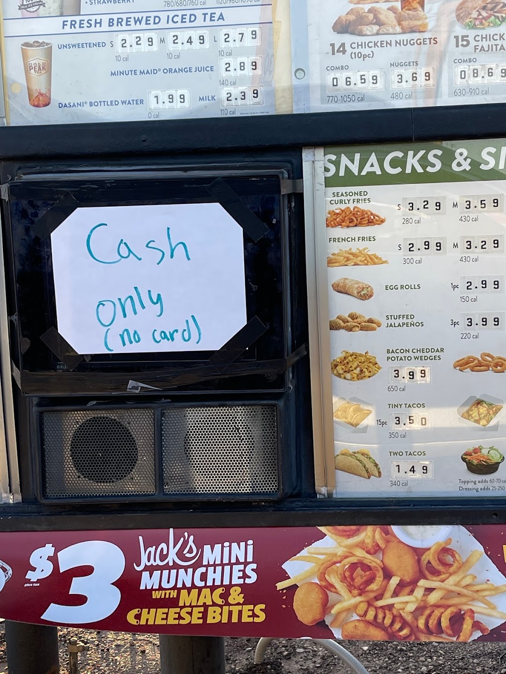 Jack in the Box | restaurant | 750 E Fry Blvd, Sierra Vista, AZ 85635, USA | 5204582666 OR +1 520-458-2666