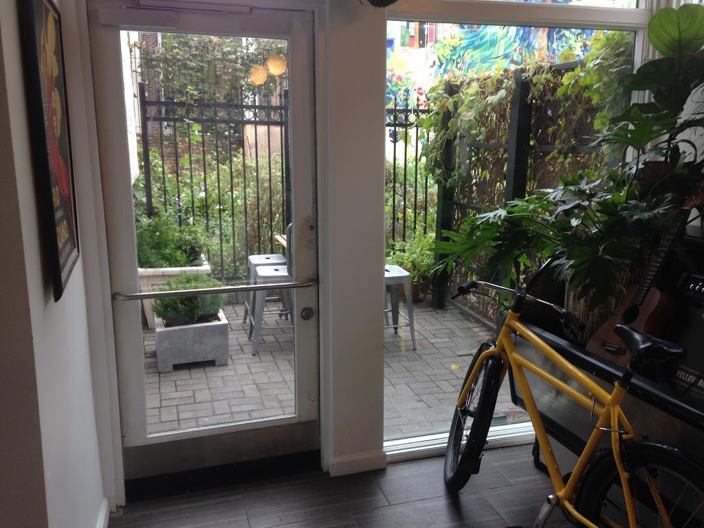 Yellow Bicycle Canteen | restaurant | 930 Locust St, Philadelphia, PA 19107, USA | 2155153749 OR +1 215-515-3749