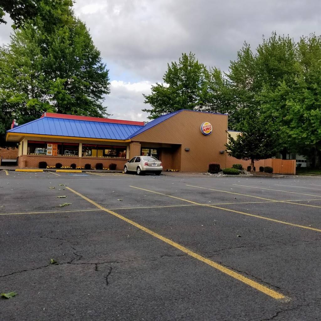 Burger King | restaurant | 9400 SE 82nd Ave, Clackamas, OR 97086, USA | 5037723033 OR +1 503-772-3033