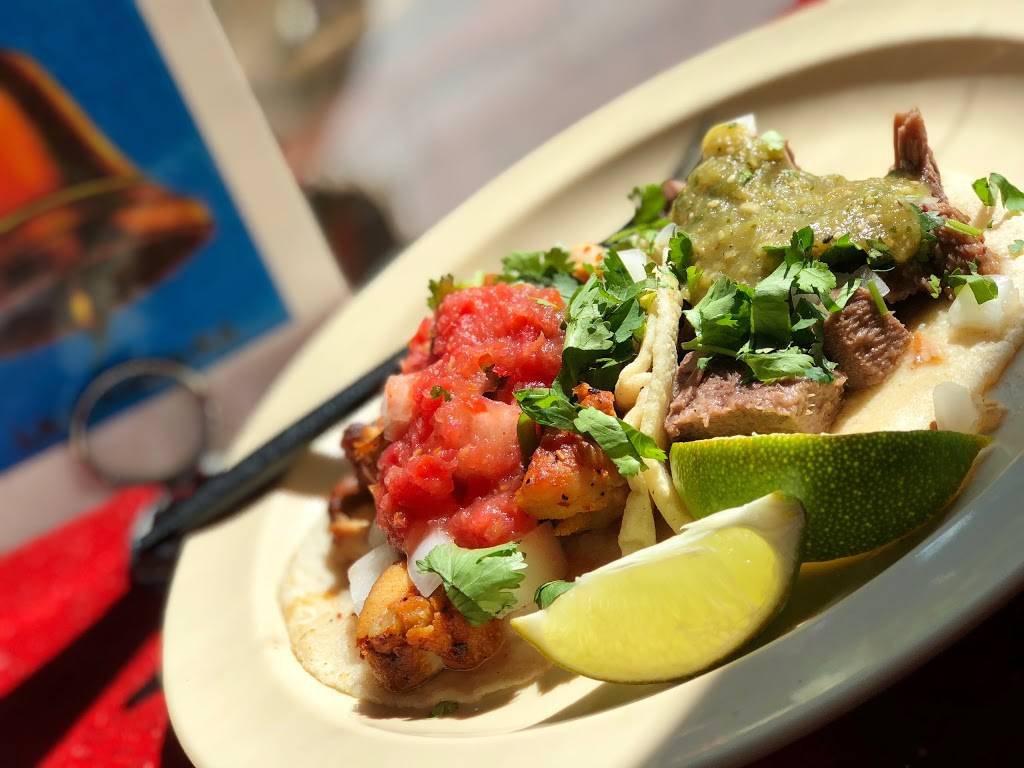 Pinches Tacos | restaurant | 8200 Sunset Blvd, Los Angeles, CA 90046, USA | 3236500614 OR +1 323-650-0614