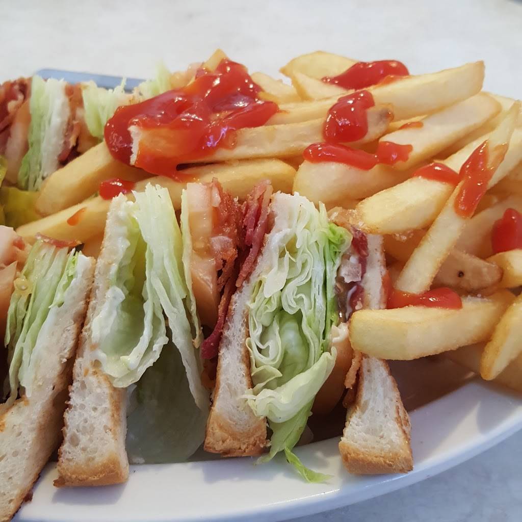 L & G Restaurant | restaurant | 2632 E 75th St, Chicago, IL 60649, USA | 7733743098 OR +1 773-374-3098