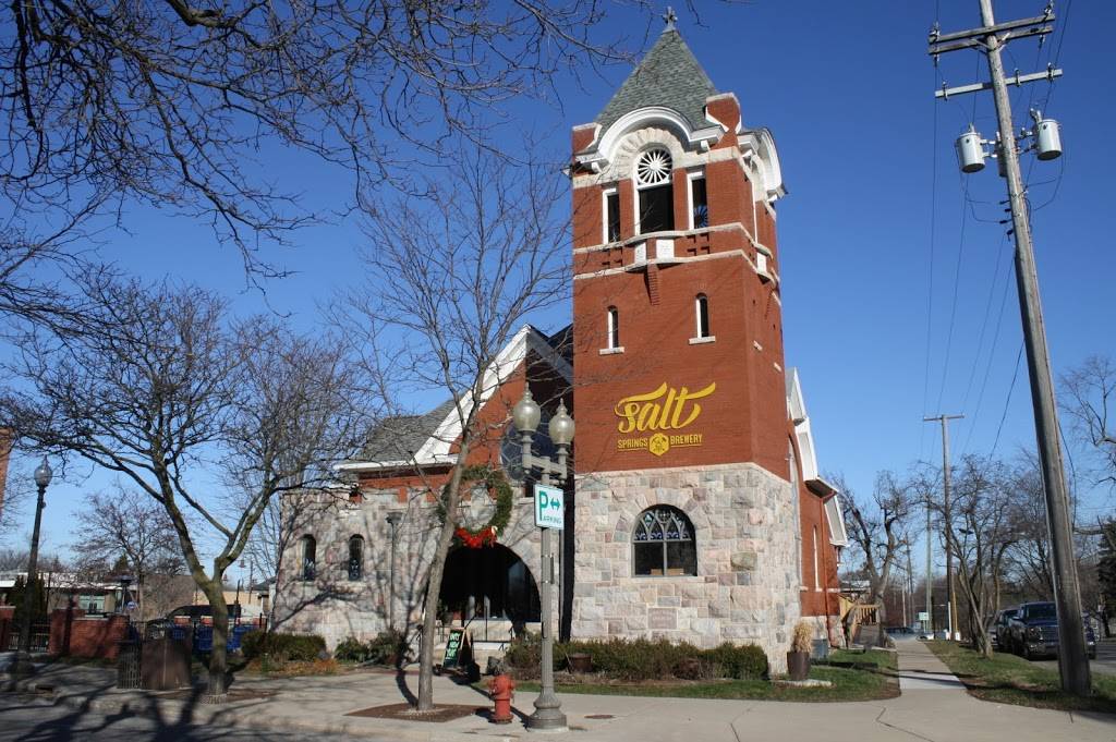 Salt Springs Brewery | restaurant | 117 S Ann Arbor St, Saline, MI 48176, USA | 7342959191 OR +1 734-295-9191