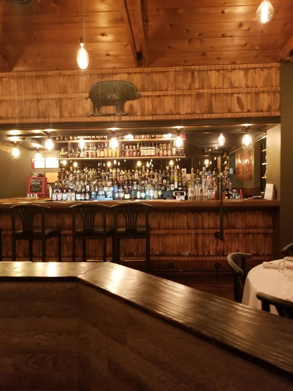 Red Barn Kitchen | restaurant | 910 S Airport Rd, Decatur, IL 62521, USA | 2173307777 OR +1 217-330-7777