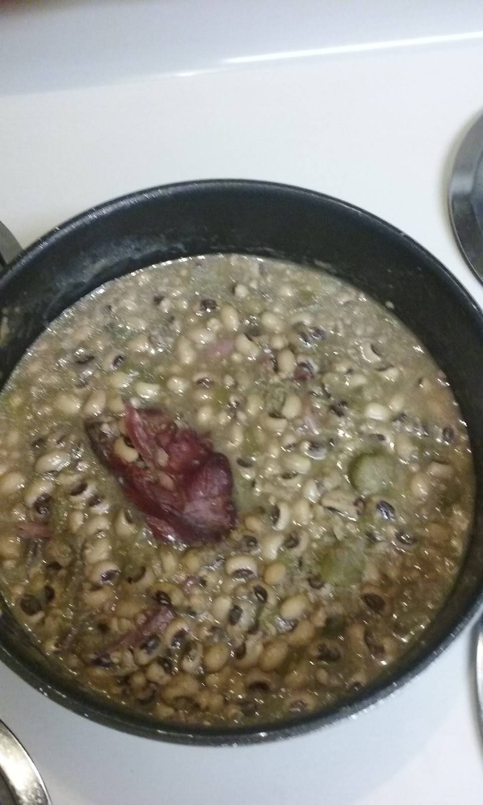 Connieshelpinghands | restaurant | 1140 S Wabash Ave, Chicago, IL 60605, USA | 2317406654 OR +1 231-740-6654