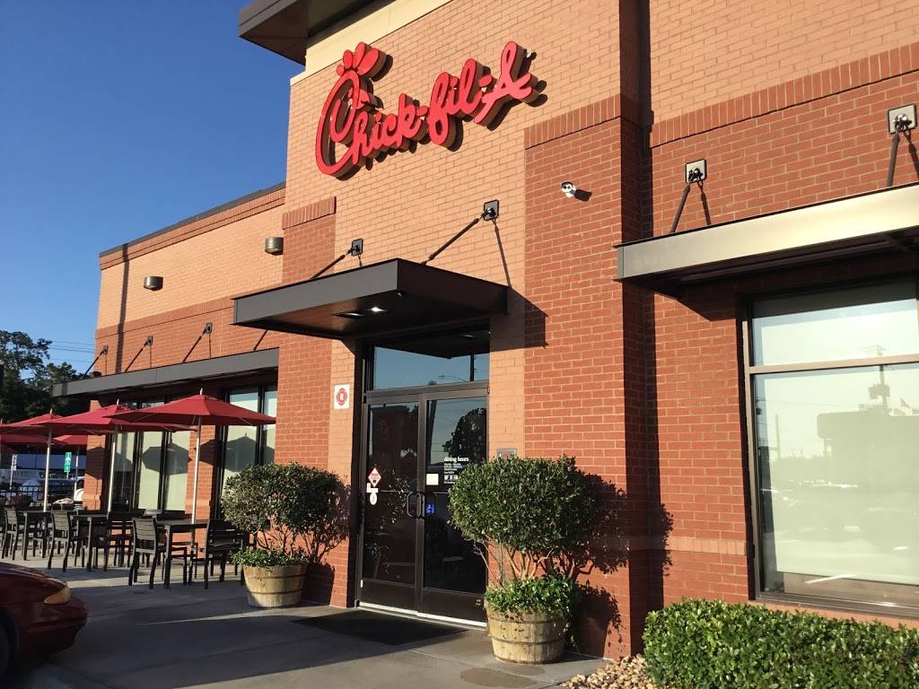 Chick-fil-A | restaurant | 3200 W US Hwy 90, Lake City, FL 32055, USA | 3864385549 OR +1 386-438-5549
