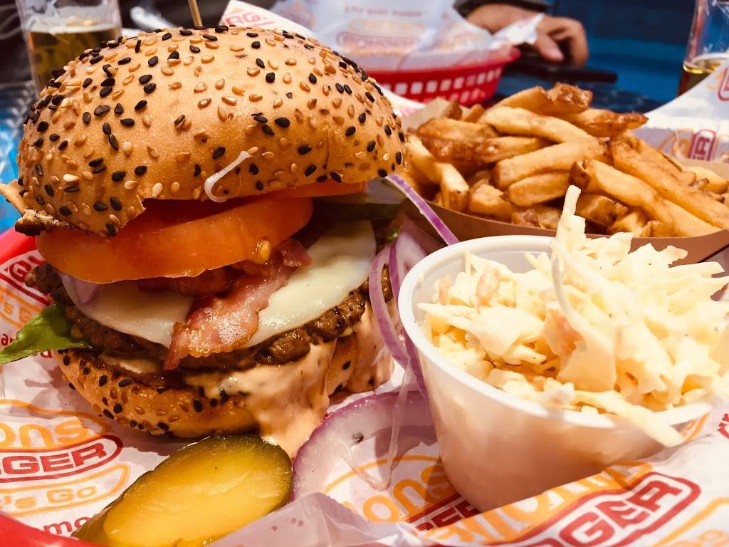 Allons Burger | restaurant | 565 Boulevard Saint-Martin O, Laval, QC H7M 1Y9, Canada | 4505756555 OR +1 450-575-6555