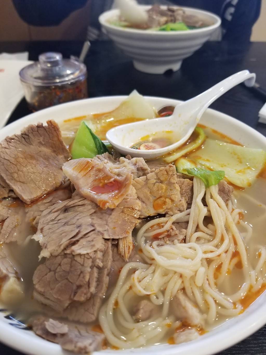 Lucky Noodle | restaurant | 8525 Blanco Rd, San Antonio, TX 78216, USA | 2102679717 OR +1 210-267-9717