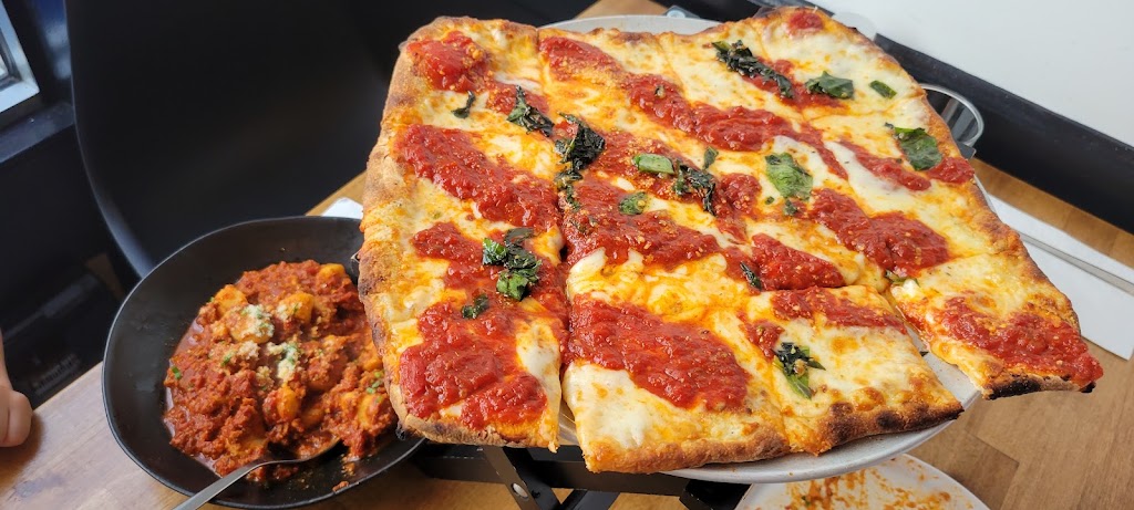 La Cucina Di Nava | restaurant | 192A W Englewood Ave, Teaneck, NJ 07666, USA | 2013268102 OR +1 201-326-8102