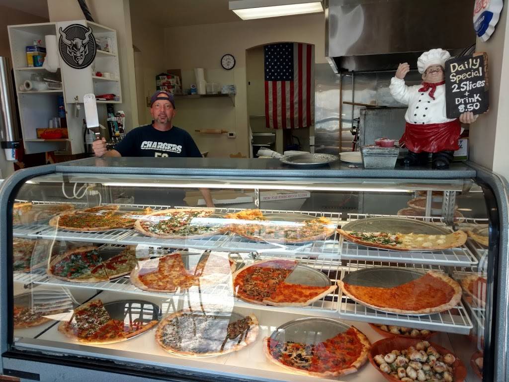 LaRoccos Pizzeria | restaurant | 113 S El Camino Real, San Clemente, CA 92672, USA | 9493668890 OR +1 949-366-8890