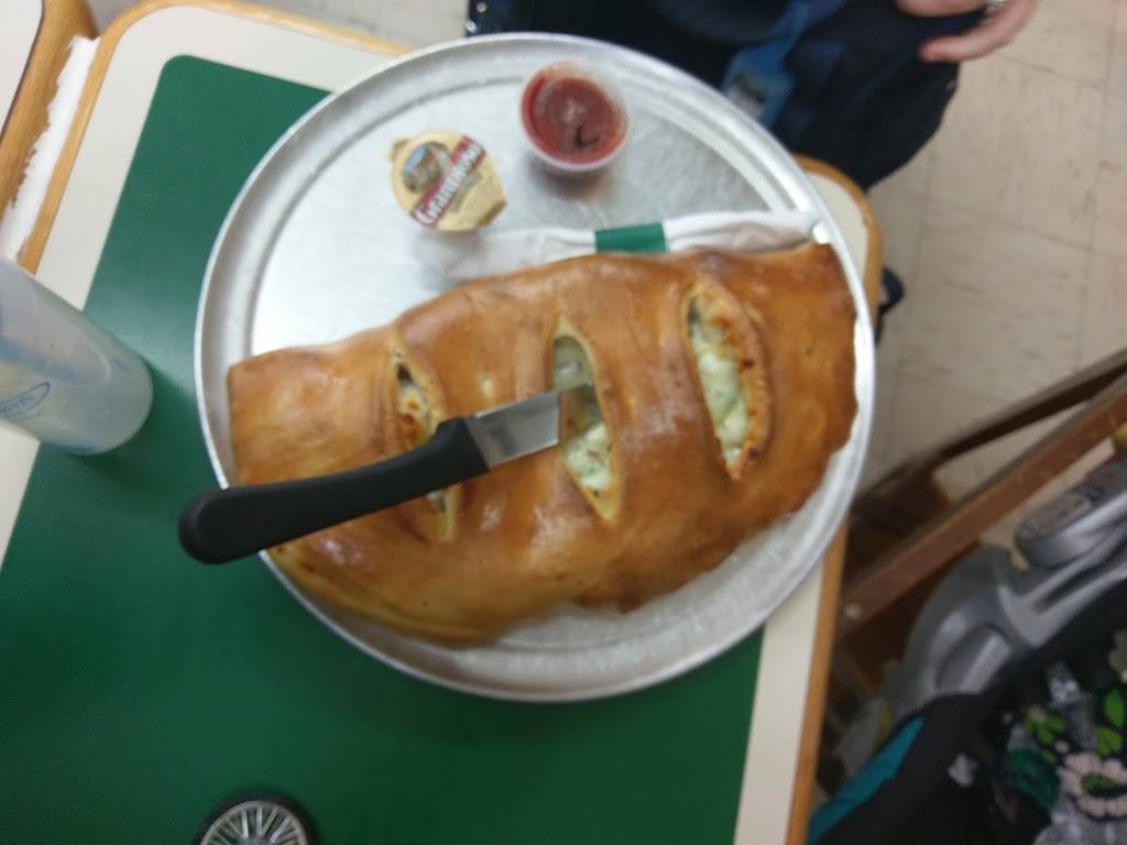 Boggs Pizza & Grill | restaurant | 220 Main St, Middlebourne, WV 26149, USA | 3047580554 OR +1 304-758-0554