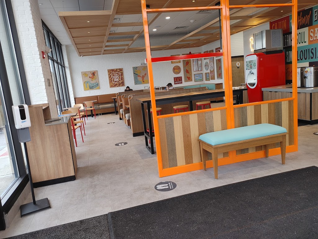 Popeyes Louisiana Kitchen | restaurant | 889c St Georges Ave, Woodbridge Township, NJ 07095, USA | 7328745079 OR +1 732-874-5079