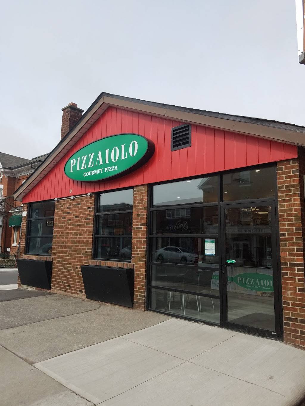 Pizzaiolo Gourmet Pizza | restaurant | 229 Queen St S, Mississauga, ON L5M 1L7, Canada | 9055674747 OR +1 905-567-4747