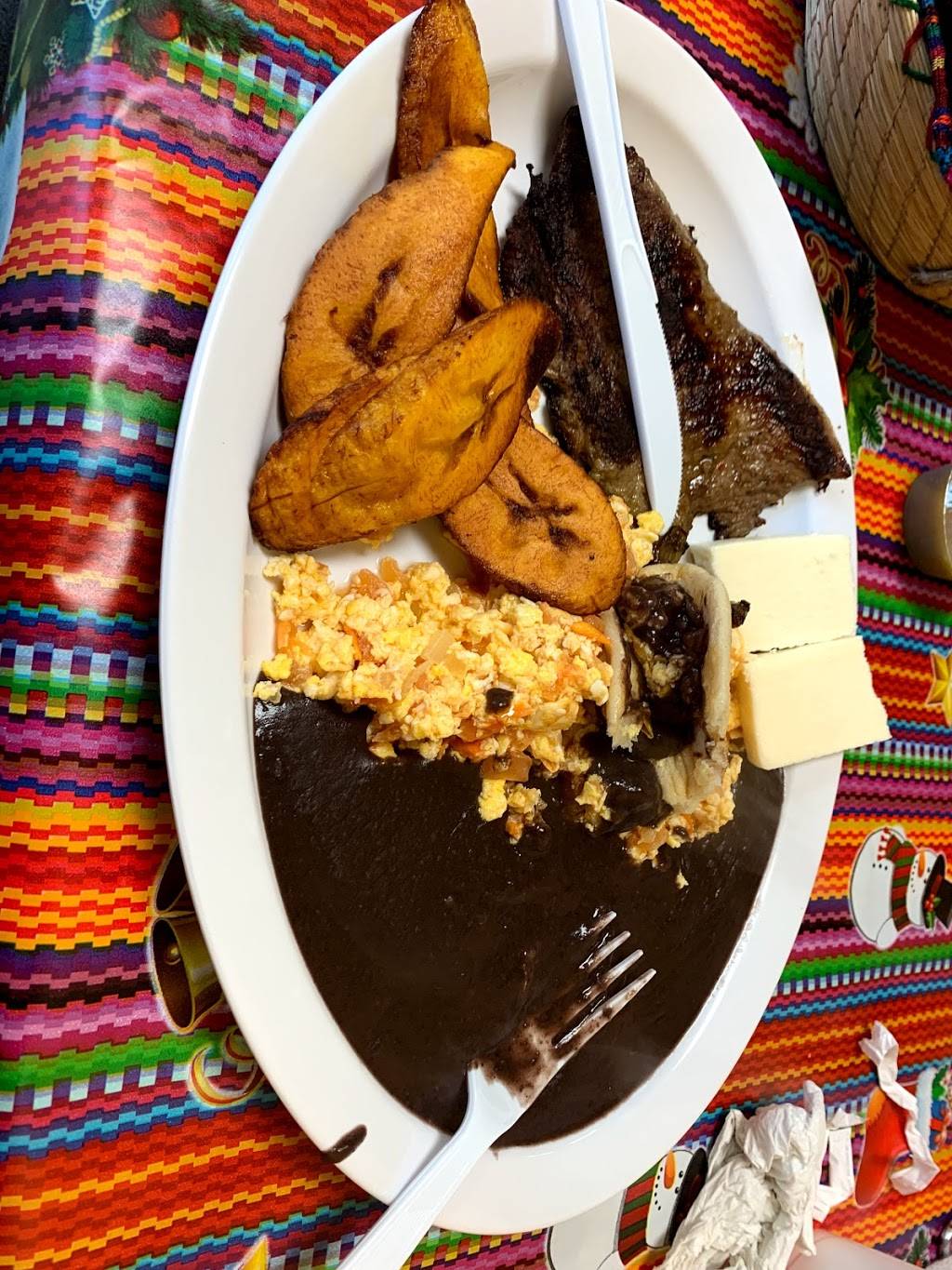 El rincon chapin | restaurant | 2305 W Lindsey St ste 107, Norman, OK 73069, USA | 4057010070 OR +1 405-701-0070