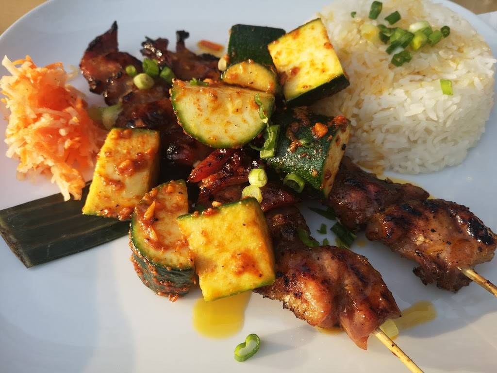 La Republika | restaurant | 5711 Chemin de la Côte-des-Neiges, Montréal, QC H3S 1Y7, Canada | 5147351246 OR +1 514-735-1246