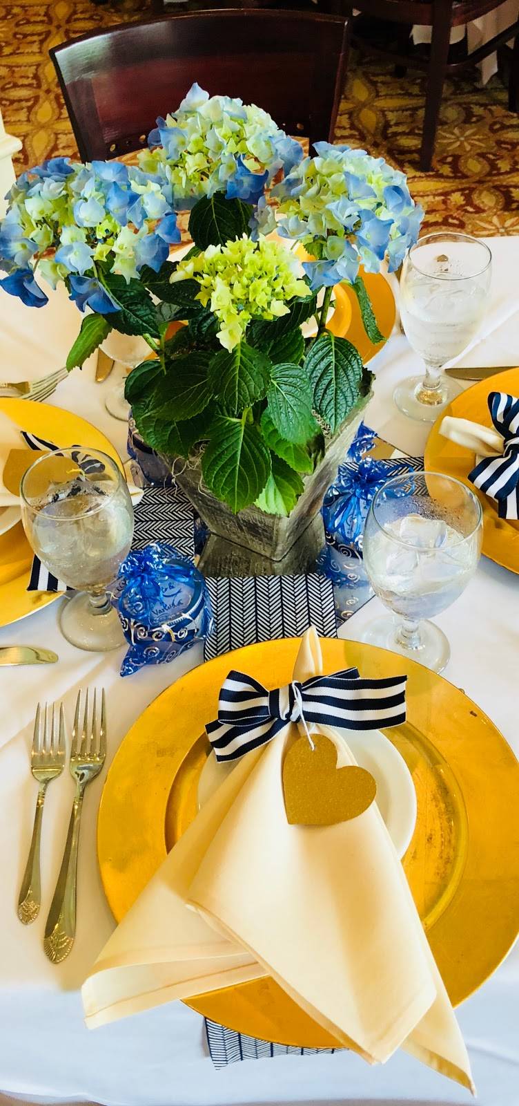 Bratenahl Place Bistro | restaurant | 1 Bratenahl Pl, Bratenahl, OH 44108, USA | 2165413900 OR +1 216-541-3900