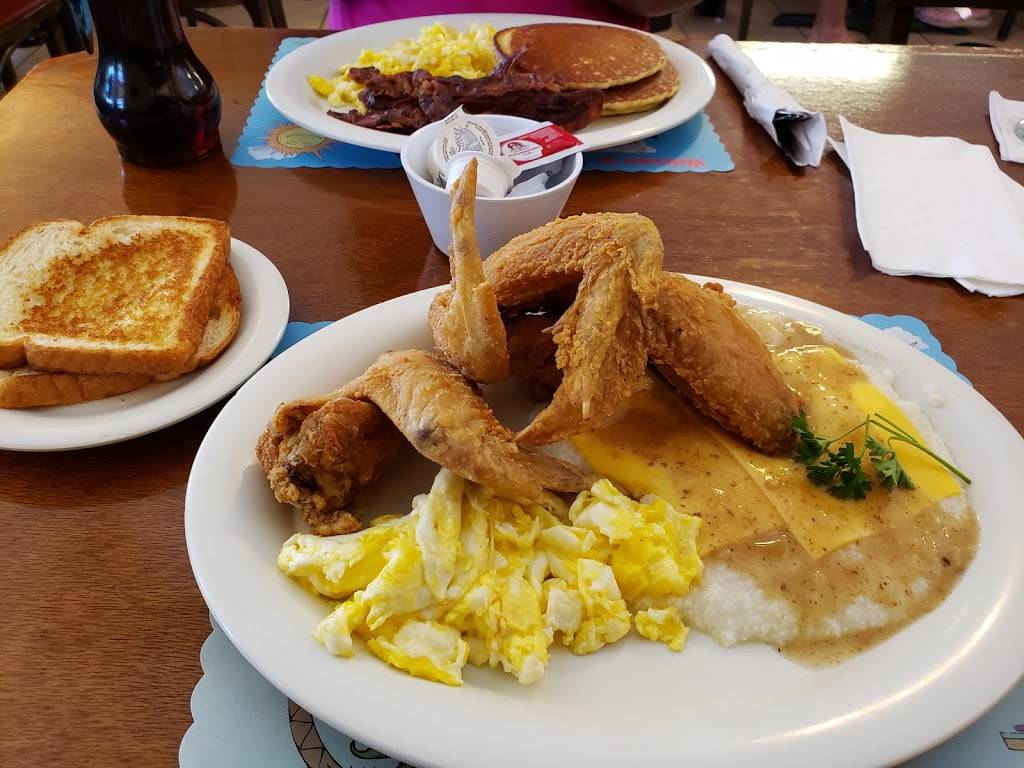 Donnies Place | restaurant | 60 NW 5th Ave, Delray Beach, FL 33444, USA | 5612439996 OR +1 561-243-9996