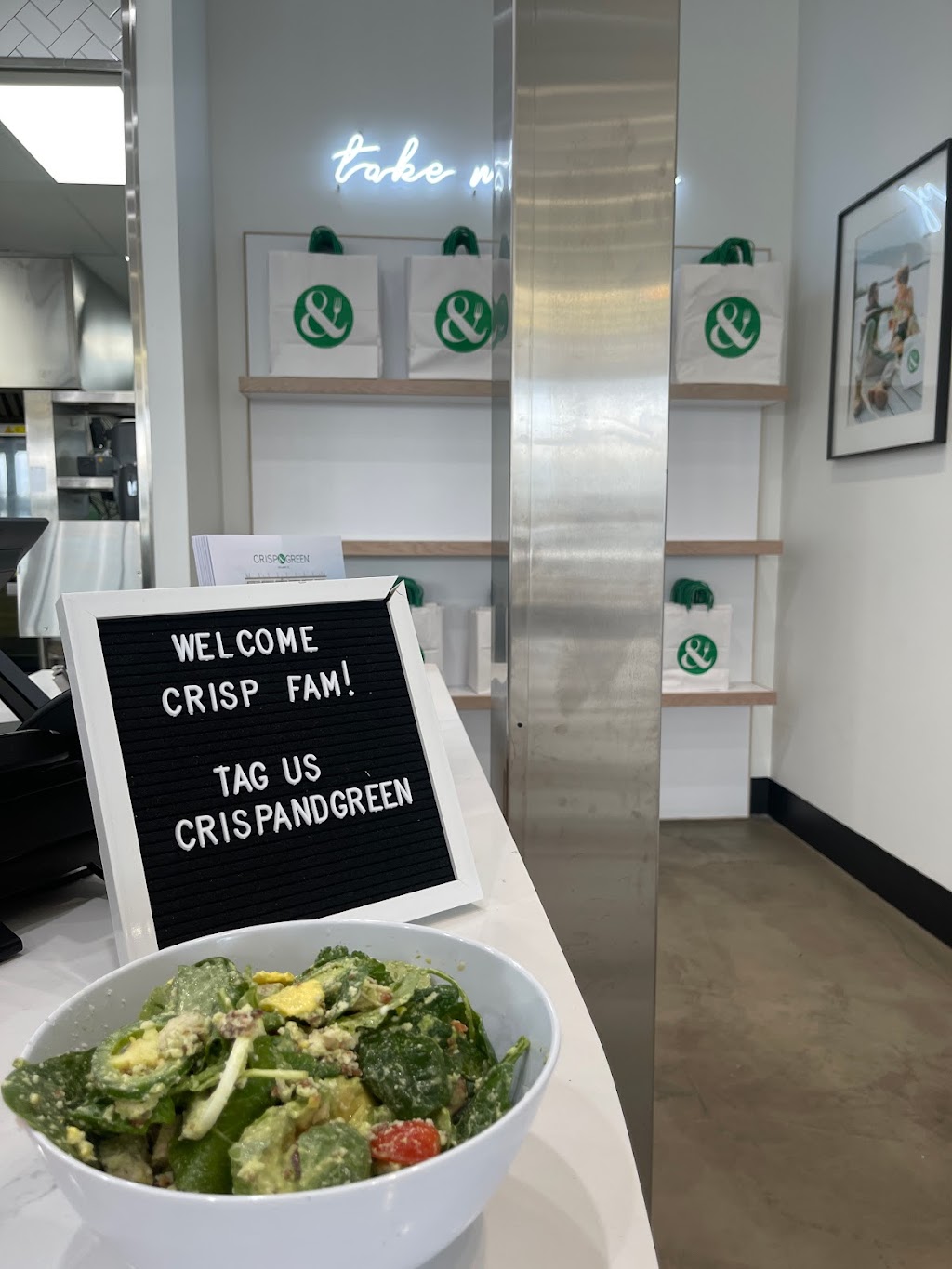 CRISP & GREEN | restaurant | 6333 E Mockingbird Ln Suite 165, Dallas, TX 75214, USA | 4697221630 OR +1 469-722-1630