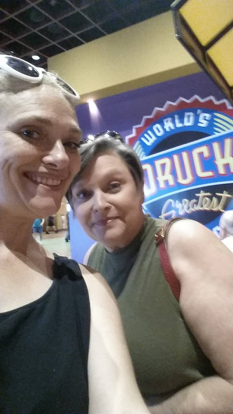 Fuddruckers | restaurant | 8000 E Texas St, Bossier City, LA 71111, USA | 3187428158 OR +1 318-742-8158