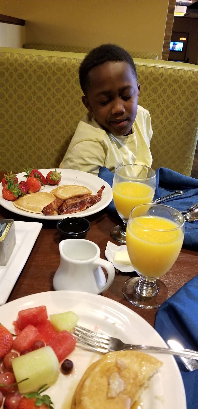 BlueFire Bar & Grille | restaurant | 1340 Millersport Hwy, Amherst, NY 14221, USA | 7166896900 OR +1 716-689-6900