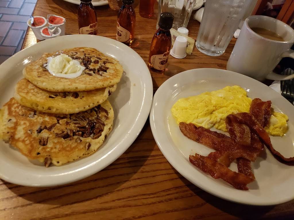 Cracker Barrel Old Country Store | restaurant | 8000 Lowrance Rd, Memphis, TN 38125, USA | 9017570269 OR +1 901-757-0269