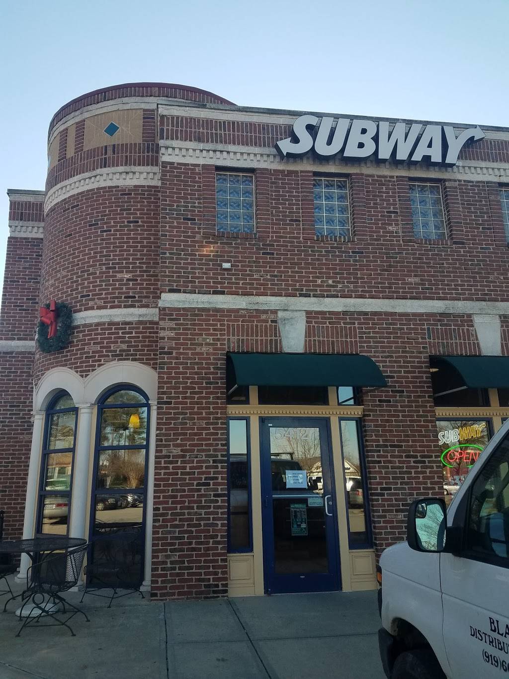 Subway | restaurant | 5412 Apex Peakway, Apex, NC 27502, USA | 9193627976 OR +1 919-362-7976
