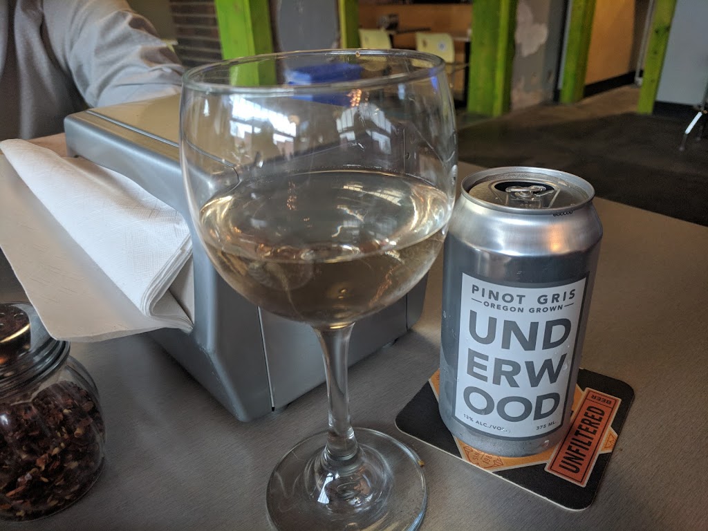 The Hi Lo | restaurant | 1119 Moro St, Manhattan, KS 66502, USA | 7853206462 OR +1 785-320-6462