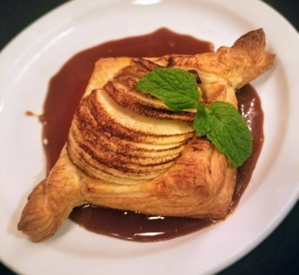 Kelly Jaes Cafe | restaurant | 133 S Main St, Goshen, IN 46526, USA | 5745371027 OR +1 574-537-1027