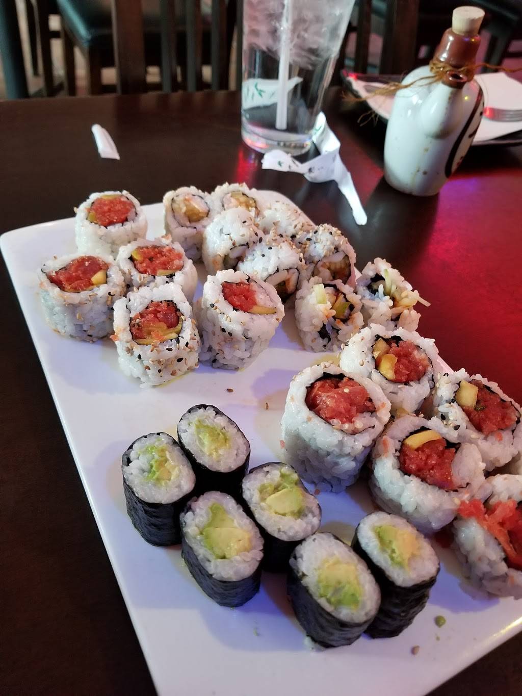 Iron Chef | restaurant | 10810 N Tatum Blvd, Phoenix, AZ 85028, USA | 6027656888 OR +1 602-765-6888