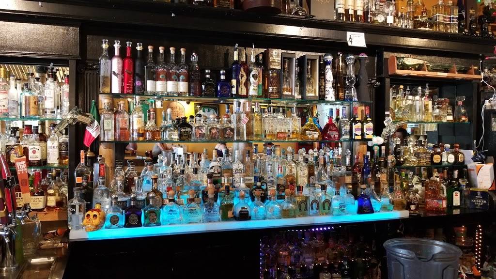 La Fiesta Mexican Kitchen | restaurant | 1849 Willamette Falls Dr, West Linn, OR 97068, USA | 5036576001 OR +1 503-657-6001